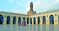 Двор мечети аль-Хакима. 990–1012 гг.