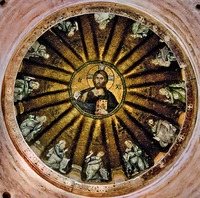 Христос Пантократор и пророки. Мозаика купола парекклисиона мон-ря Панагии Паммакаристос. Ок. 1310 г.