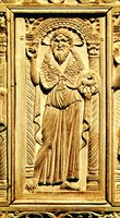 Св. Иоанн Предтеча. Рельеф трона архиеп. Максимиана. 546-556 гг. (Архиепископский музей, Равенна)