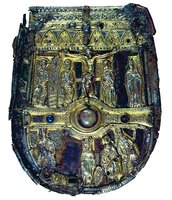 Реликварий зуба св. Патрикия. 2-я пол. XIV в. (Национальный музей Ирландии, Дублин)