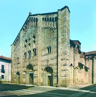 Базилика Сан-Микеле-Маджоре в Павии. Кон. XI в.— 1155 г.