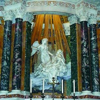 Экстаз св. Терезы. 1647–1651 гг. Скульптор Лоренцо Бернини (капелла св. Терезы в ц. Санта-Мария-делла-Витториа, Рим)