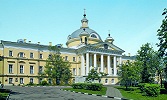 Главный корпус голицынской больницы в Москве. 1796–1801 гг. Архит. М. Ф. Казаков. Фотография. 2009 г.