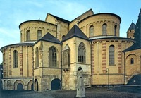 Церковь Пресв. Девы Марии на Капитолии в Кёльне. Вид с востока. 1049–1065 гг.