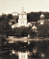 Вид на Древнеуспенскую церковь, колокольню и часовню. Фотография. 10-е гг. ХХ в.