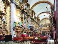 Неф церкви женского мон-ря Санта-Роса-де-Витербо в Керетаро. 1728–1752 гг.