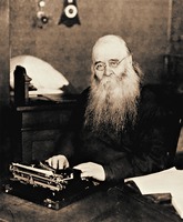Митр. Сергий (Страгородский) в рабочем кабинете. Фотография. 1937 г.