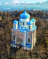 Крестовоздвиженский храм на Зарецком кладбище в Петрозаводске. 1848–1852 гг. Архит. В. В. Тухтаров. Фотография. 10-е гг. XXI в. Фото И. Г. Тимин