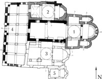 План храмов Печской Патриархии. 1. Св. Апостолов (1250) 2. Вмч. Димитрия (1317–1324) 3. Богородицы Одигитрии (1328) 4. Нартекс (1328) 5. Свт. Николая Чудотворца (между 1328 и 1337)