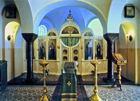 Интерьер нижнего храма во имя прп. Иоанна Рильского. Фотография. 2005 г.
