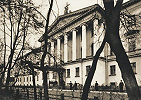 Историческое здание С.-Петербургской Духовной Академии 1817–1819 гг. Архитекторы Л. Руска, Дж. Кваренги. Фотография. Нач. XX в.