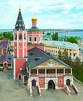 Кафедральный собор во имя Св. Троицы в Саратове. 1689–1695 гг., перестроен в 1712 г. Фотография. 2015 г. Фото: И. А. Привалов