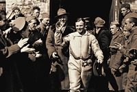 Ю. А. Гагарин после возвращения из космоса. Фотография. 12 апр. 1961 г.