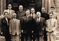 Свящ. Александр Шмеман (в центре) с преподавателями семинарии. Фотография. 1958 г.