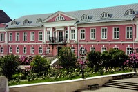 Настоятельский корпус. 30-е гг. XIX в. Фотография. 2020 г. Фото: Ю. А. Романова