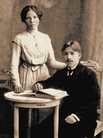 Сщмч. Сергий Орлов с женой. Фотография. Нач. 10-х гг. XX в.