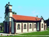 Церковь архидиак. Стефана в мон-ре Сланци, Белград. 1967 г. Архит. Д. Тадич. Фотография. 2015 г. Фото: С. Милованович