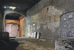 Крипта базилики Сан-Кризогоно в Риме. Фотография. 2016 г. Фото: Francesco Bini (Sailko) / Wikimedia Commons