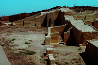 Руины царского дворца (дворец G) в Эбле 2350–2300 гг. до Р. Х. Фотография. 2004 г. Фото: Gianfranco Gazzetti / Wikimedia Commons