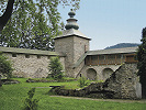 Юго-восточная («библиотечная») башня. Фотография. 2008 г. Фото: Cezar Suceveanu / Wikimedia Commons
