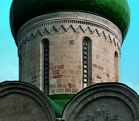 Барабан и закомары собора. Фото: З. А. Зверева