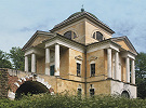 Троицкая церковь в с. Прямухине Кувшиновского р-на. 1808–1826 гг. Архит. Н. А. Львов. Фотография. 2018 г. Фото: Г. К. Смирнов