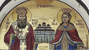 Прп. Феона, митр. Фессалоникийский, и имп. св. Феофано. Мозаика над входом в мон-рь вмц. Анастасии Узорешительницы в Фессалонике. ХХI в. Фото: Georgios86 / Wikimedia Commons