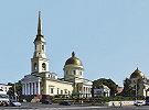 Собор во имя блгв. кн. Александра Невского в Ижевске. 1816–1823 гг. Архитекторы А. Д. Захаров, С. Е. Дудин. Фотография. 2011 г. Фото: Vladimir3066 / Wikimedia Commons