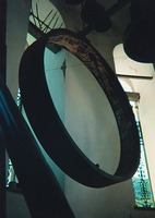 Бронзовое било (кимвал) колокольни афонского Свято-Пантелеимонова мон-ря, изготовленное в 1910 г. на московском колокольнолитейном заводе Самгина